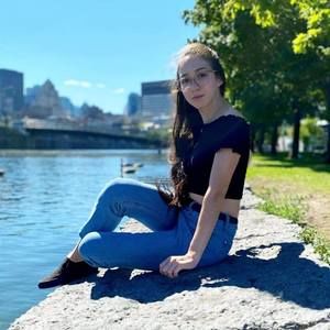 Meet your Posher, Tania